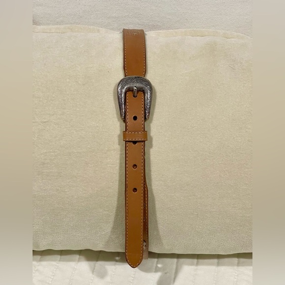 Fossil Accessories - Fossil women’s sizeM tan leather belt with heart, detail, silver hardware groovy
